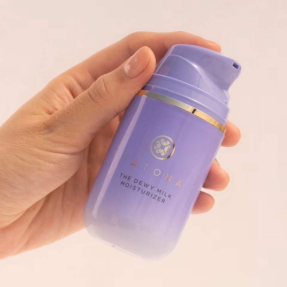 🔥The Dewy Milk Moisturizer Lightweight Glowing Hydration✨